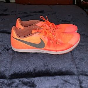 NIKE ZOOM DISTANCE SHOES